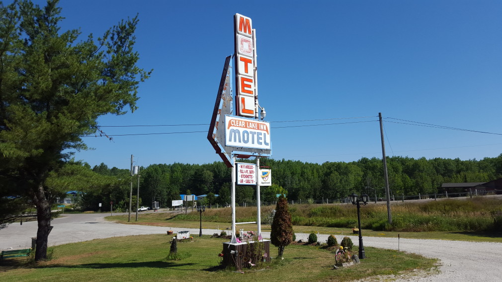 Clear Lake Inn Motel
